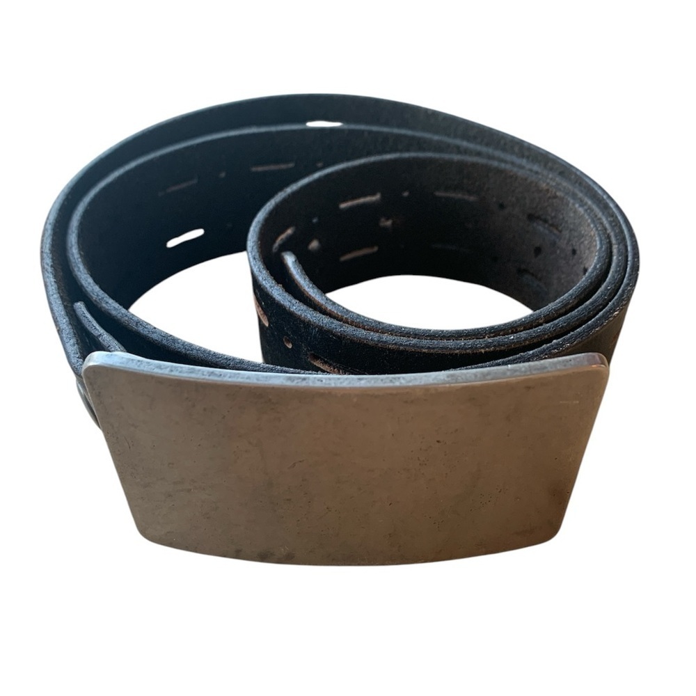 Fossil leather belt